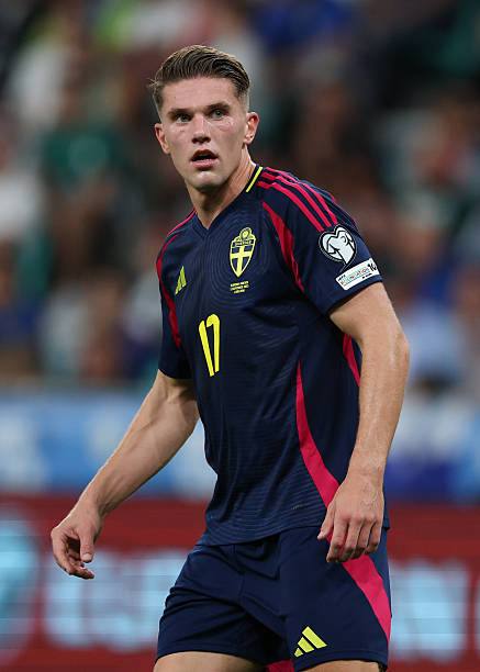 Sweden NT 2024 Adidas with Victor Gyökeres 17 Nameset Football Jersey
