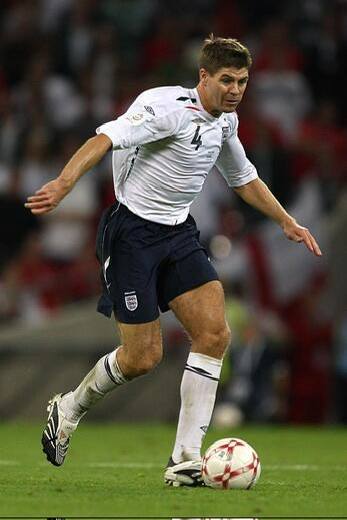 England NT 2007/09 Umbro with Steven Gerrard 4 Nameset Football Jersey