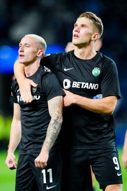 Sporting Lisbon 2023/24 Nike with Viktor Gyökeres 9 Nameset Football Jersey