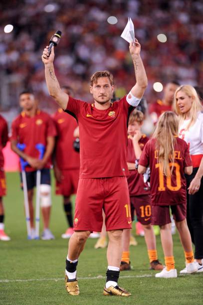 AS Roma 2016/17 Nike with Francesco Totti 10 Nameset Football Jersey