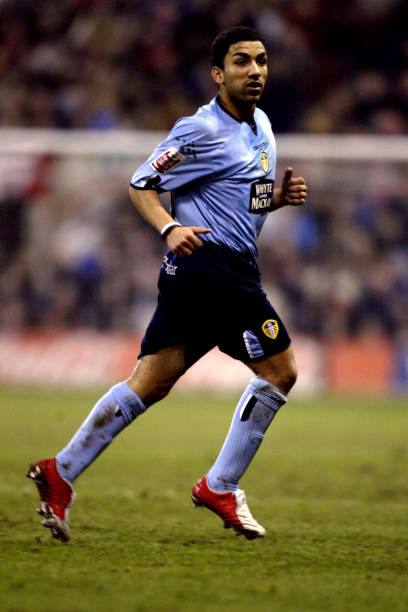 Leeds United 2004/05 Diadora with Aaron Lennon 25 Nameset Football Jersey