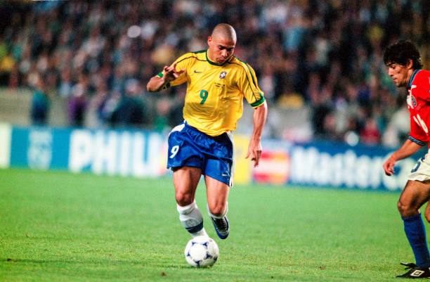 Brazil NT 1998/2000 Nike with Ronaldo 9 Nameset Football Jersey