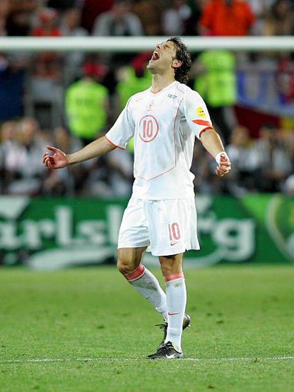Netherlands NT 2004/2006 Nike with Ruud Van Nistelrooy 10 Nameset Football Jersey
