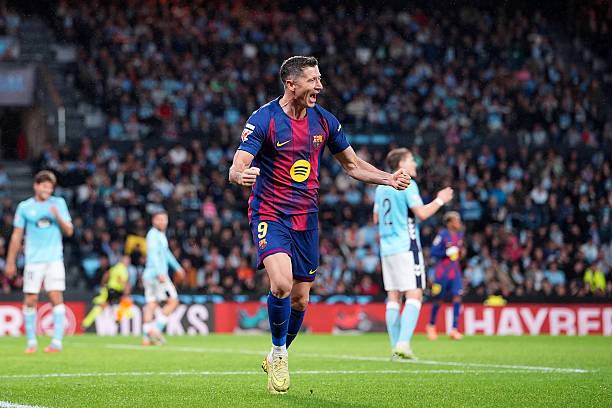 FC Barcelona 2025/26 Nike with Robert Lewandowski 9 Nameset