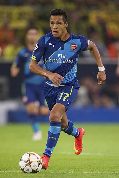 Arsenal FC 2014/15 Puma with Alexis Sanchez Nameset Football Jersey Football Jersey