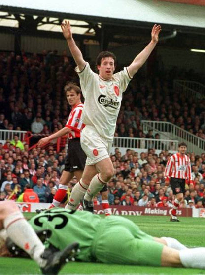 Liverpool FC 1996/97 Reebok with Robbie Fowler 9 Nameset Football Jersey