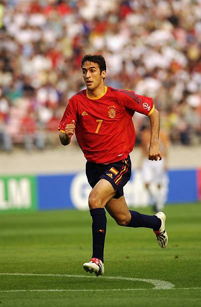 Spain NT 2002/04 Adidas with Raul Gonzalez 7 Nameset Football Jersey