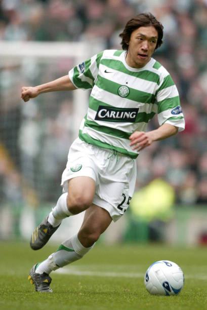 Glasgow Celtic FC 2005/06 Nike with Shunsuke Nakamura 25 Nameset Football Jersey