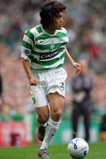 Glasgow Celtic FC 2005/06 Nike with Shunsuke Nakamura 25 Nameset Football Jersey