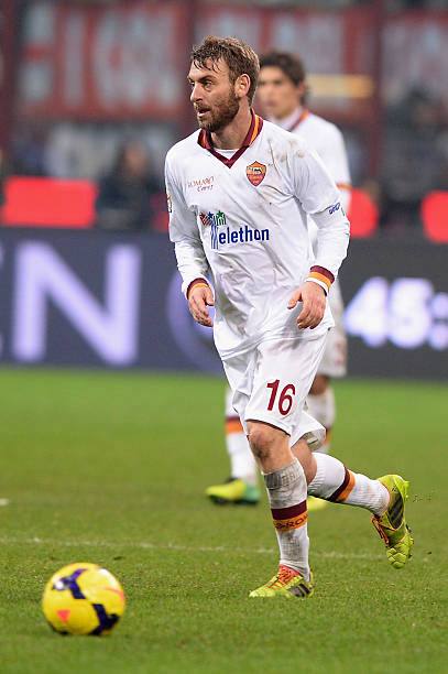 AS Roma 2013/14 In-House Away with Daniele De Rossi 16 Football Jersey