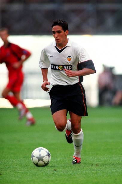 Valencia CF 2001/02 Nike with Vicente 14 Nameset Football Jersey