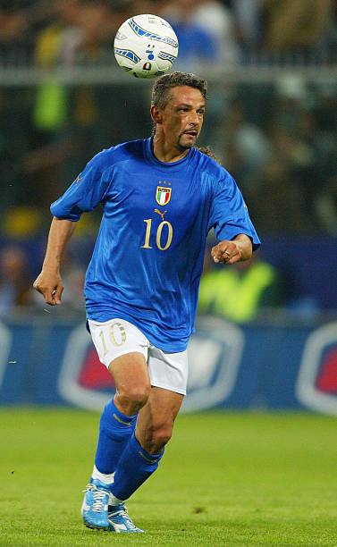 Italy NT 2003/04 Puma with Roberto Baggio 10 Nameset Football Jersey