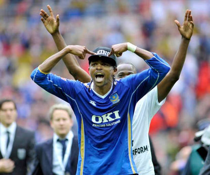 Portsmouth FC 2007/08 Canterbury with Nwankwo Kanu 27 Nameset Football Jersey