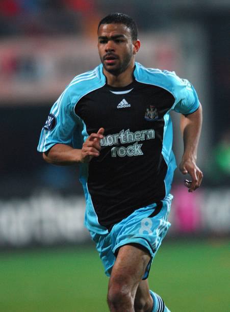 Newcastle United 2006/07 Adidas with Kieron Dyer 8 Nameset Football Jersey