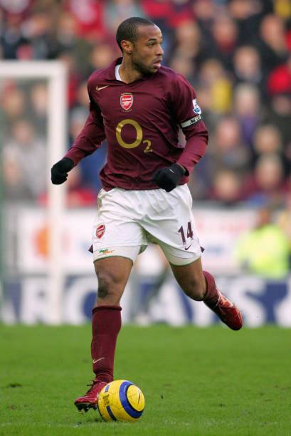 Arsenal FC 2005/06 Nike with Thierry Henry 14 Nameset Football Jersey