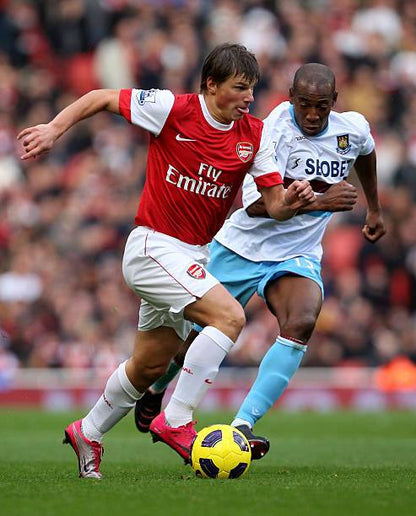 Arsenal FC 2010/11 Nike with Andrei Arshavin 23 Nameset Football Jersey