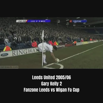 Leeds United 2005/06 Admiral with Gary Kelly 2 Nameset