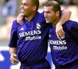 Real Madrid 2002/03 Adidas with Zinedine Zidane 5 Nameset Football Jersey - Cult Fave Football Shirts